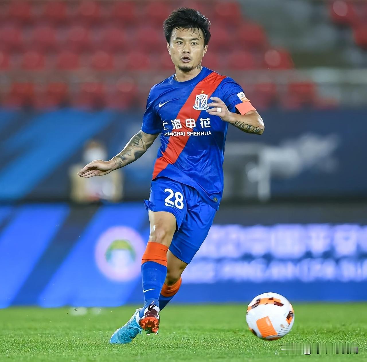 就“小球迷被骂事件”替正义发声，曹赟定真敢说话。不愧是崇明一期。记得清楚楚，上