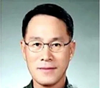 新总统府警卫处长真牛---韩国总