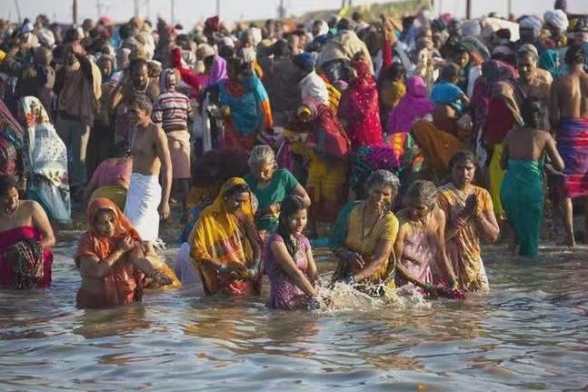 中国现在最担心的国家，估计就是印度了，怕的就是印度突然乱了。如果印度真出事了，十