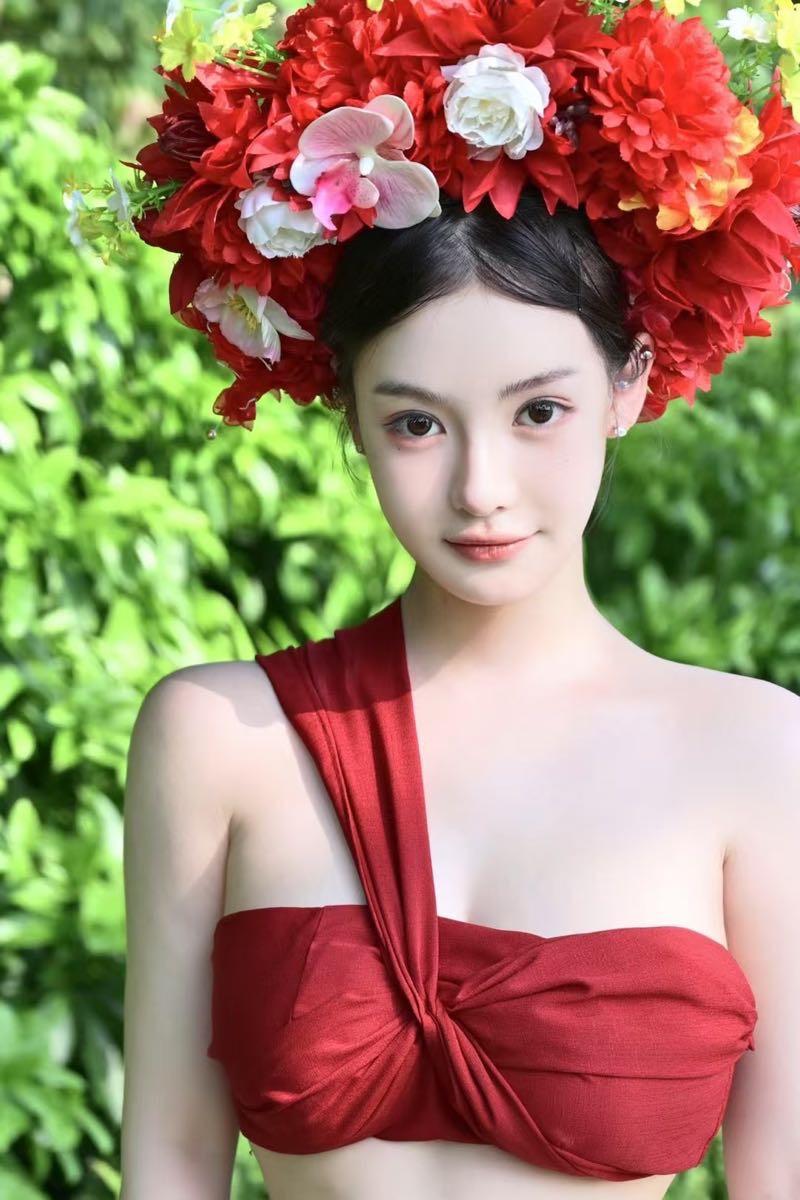 短剧演员小姐姐分享美女穿搭服饰女性怎样有气质女人五十了，老了吗气质女人，到