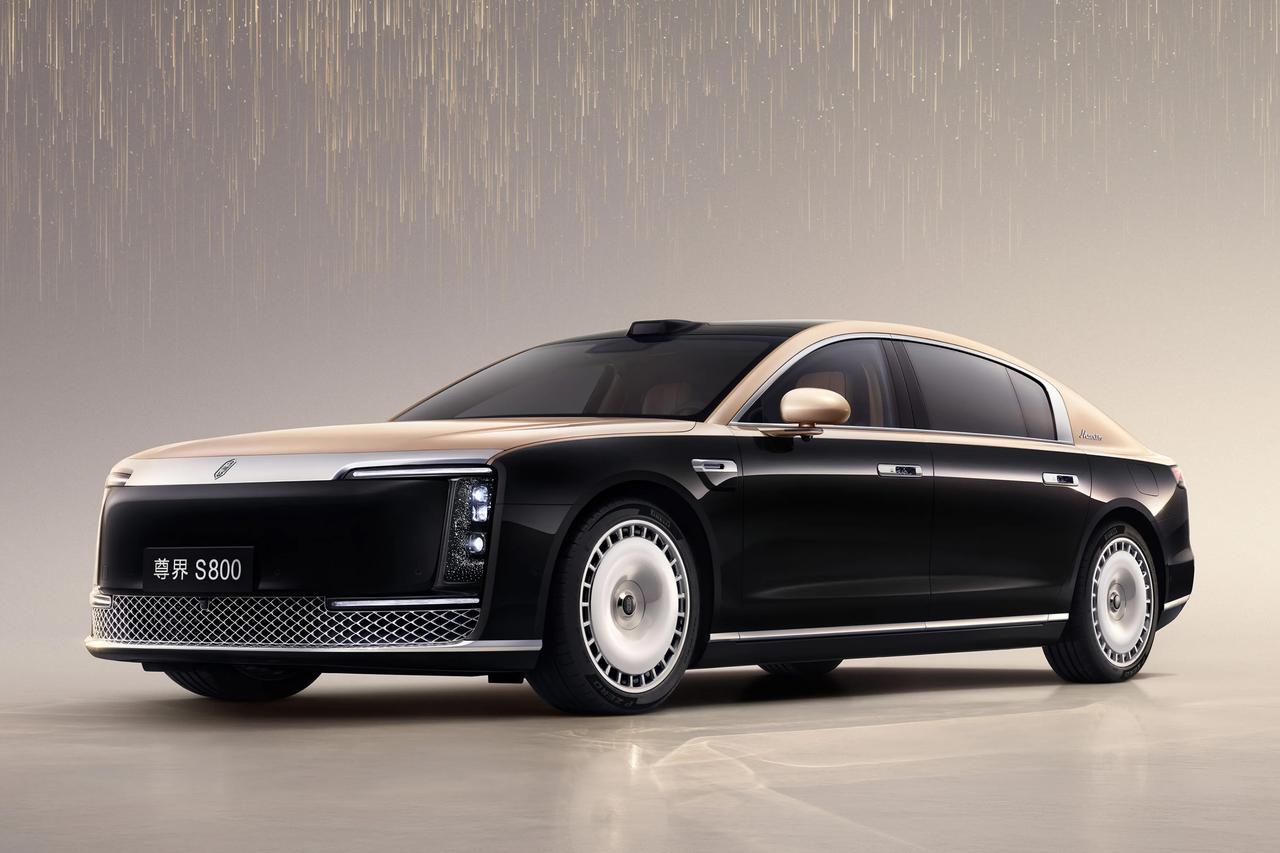 《在一起鸿蒙智行》五界都出镜了，尤其尊界更亮眼，那中国豪华品牌尊界能否和合资豪