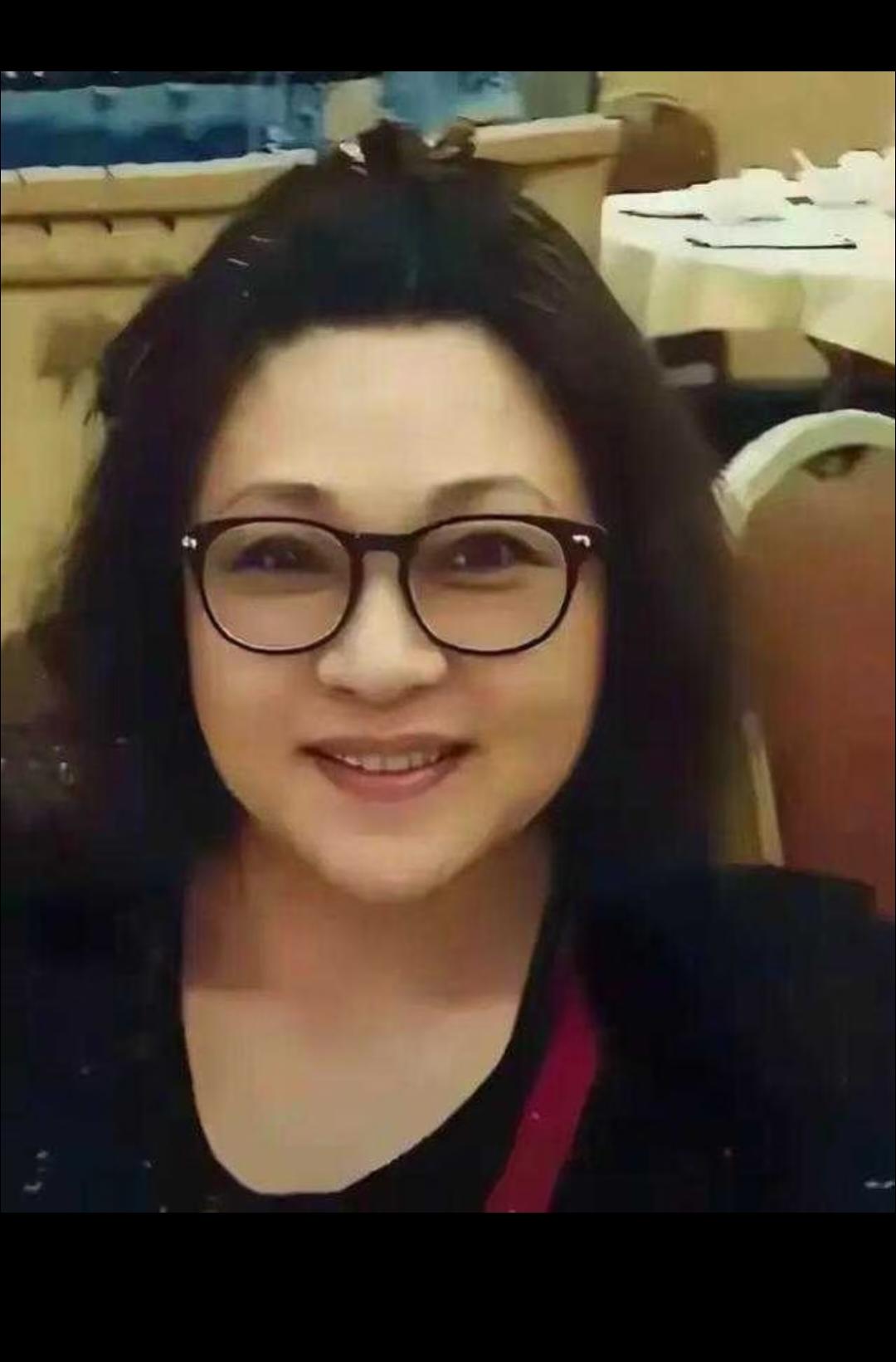 年轻时候利智长的确实是惊为天人，人间尤物！但是年纪上来了反而黄秋燕更漂亮，优雅