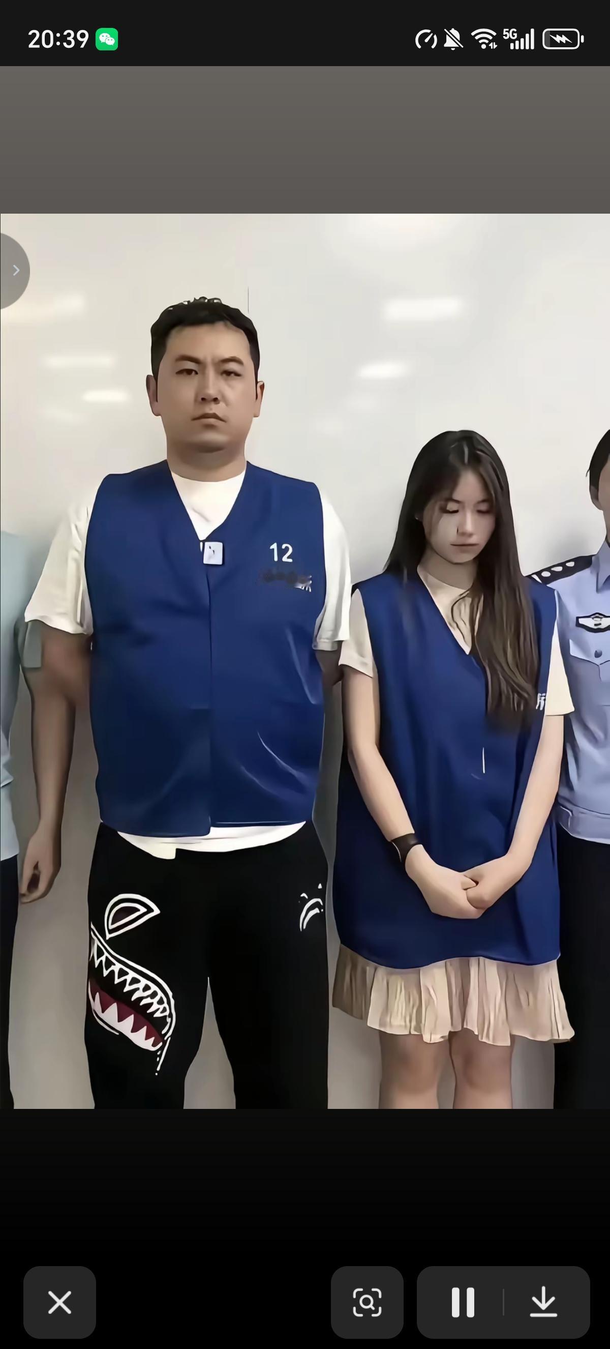 一个被窝睡不出两种人来，当女儿的看见父亲跟人发生口角不但不阻止，还招来丈夫一起欺
