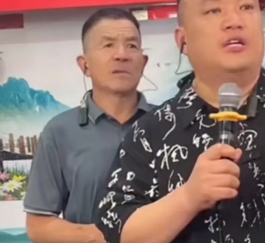 草帽姐的前夫哥李超，大病初愈了！有没有一年了，这个李超，在互联网上，把