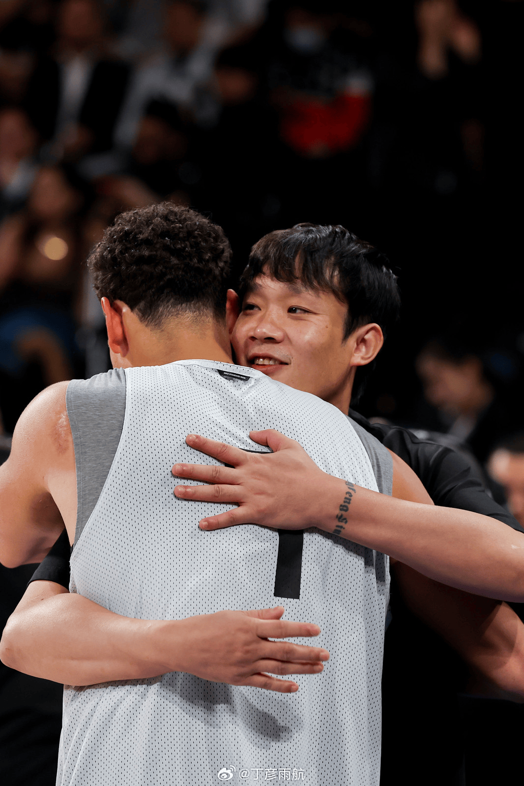 丁彦雨航晒NBA中国赛照片: 故人赴旧约, 感谢NBA感谢达拉斯