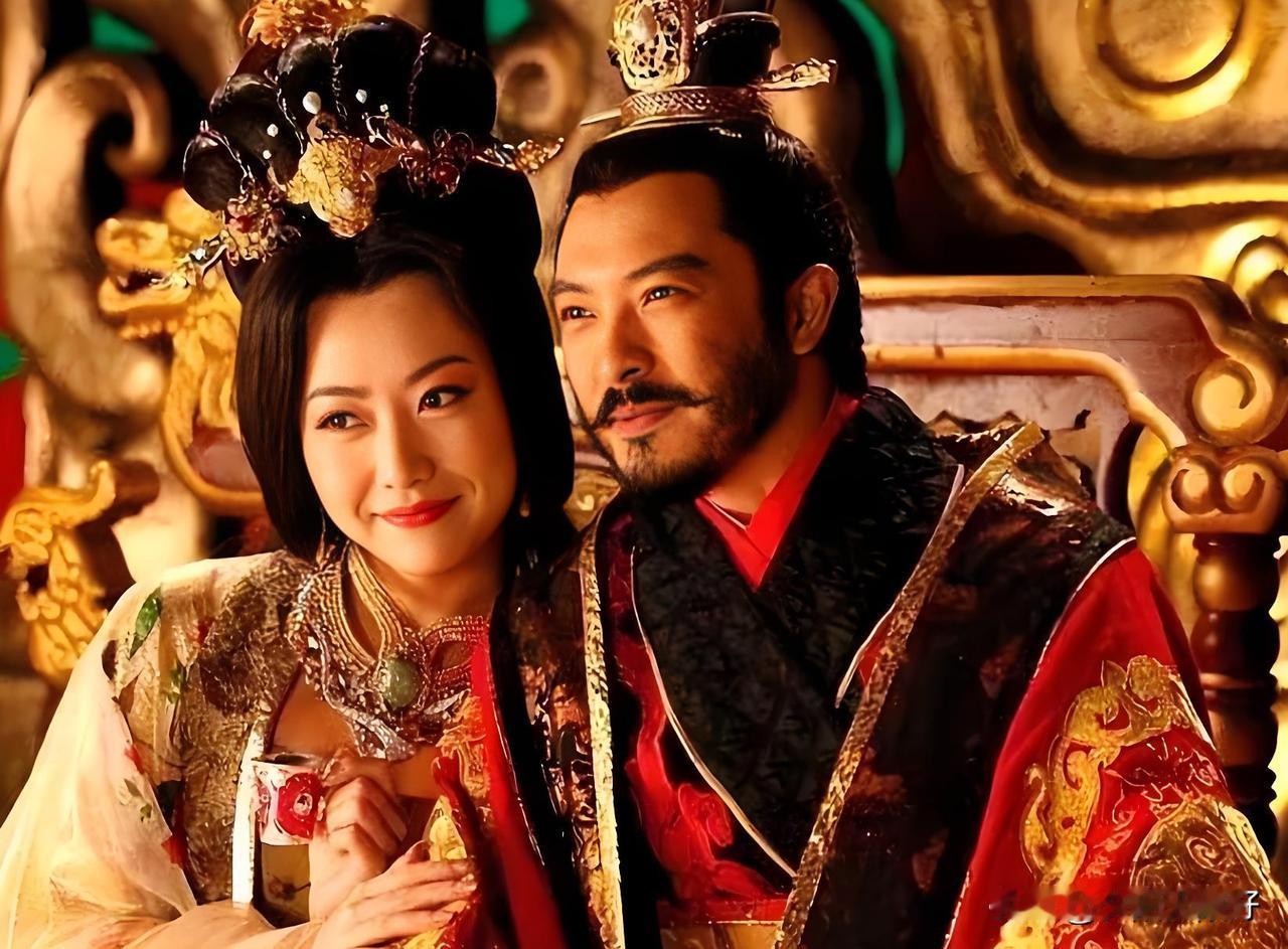 隋末，李密护送杨广的萧贵妃回扬州，途中客栈休息时，李密夜里偷偷爬到萧贵妃的床上，