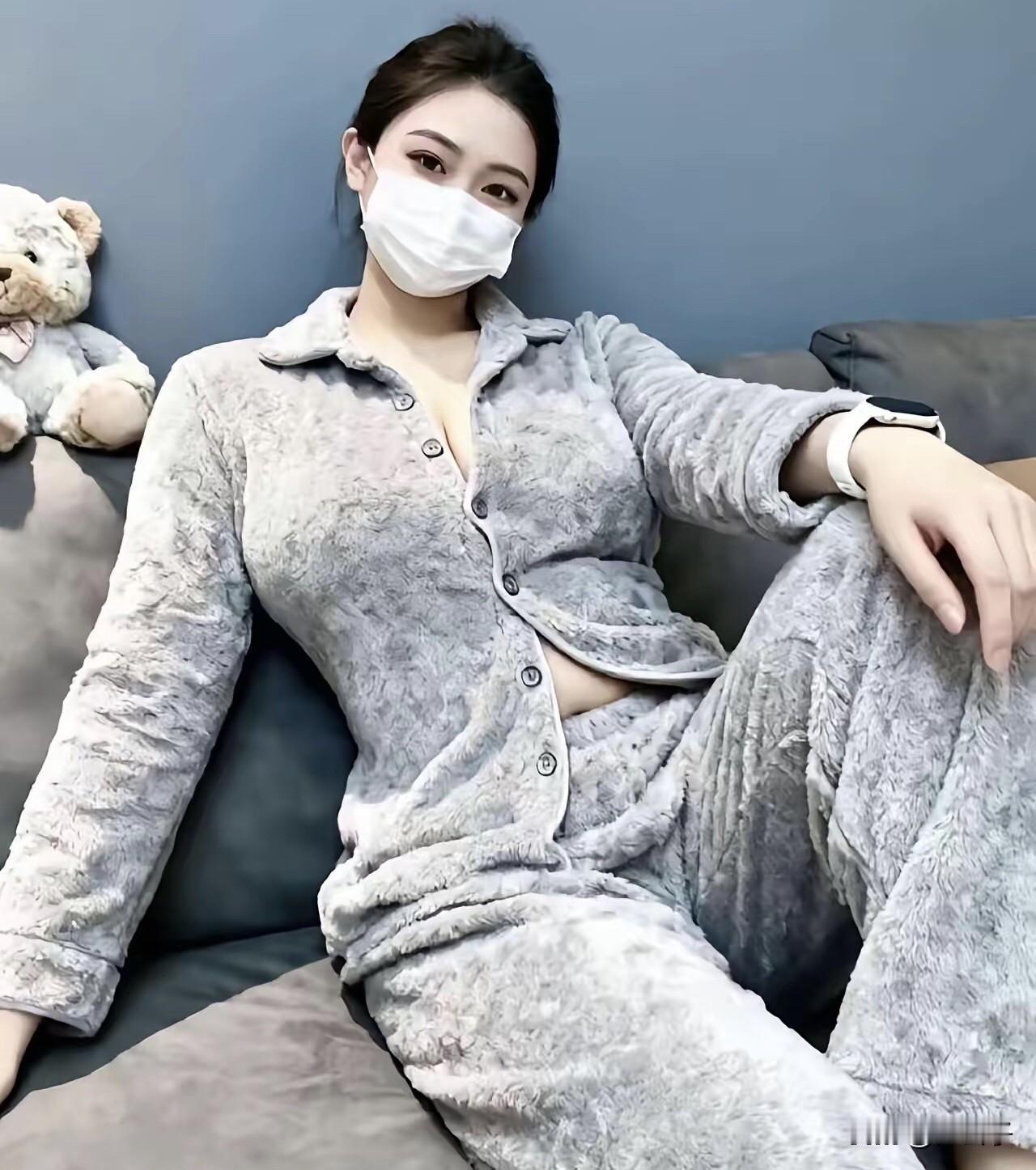 那些渐行渐远的人不必追也不必怨毕竟在某一段时光里你们是真的快乐过就够