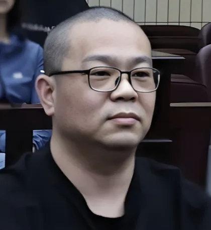 11亿巨贪白天辉伏法：日吞75万拒退赃，死刑前的笑是最毒的算计刑场的注射针