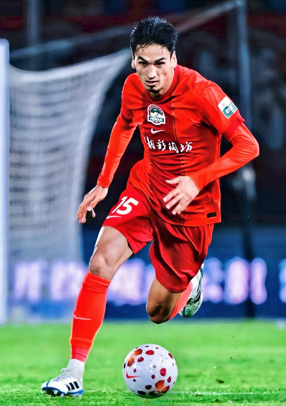 中超河南队四天内连续首发并打满全场的阿布拉汗“临危授命”，用均超13000米的