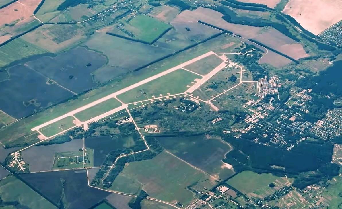 重磅消息！当地时间11月3日清晨，俄罗斯空天军起飞3架米格-31K战斗机发射了三