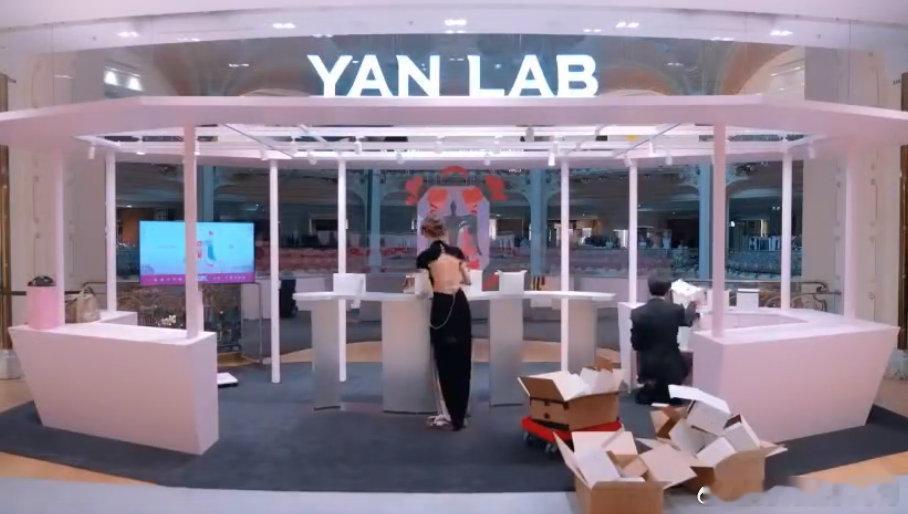 谁给张予曦毕雯珺递个创业剧本巴黎合伙人距离老佛爷专柜开业还有半小时，张予曦和毕