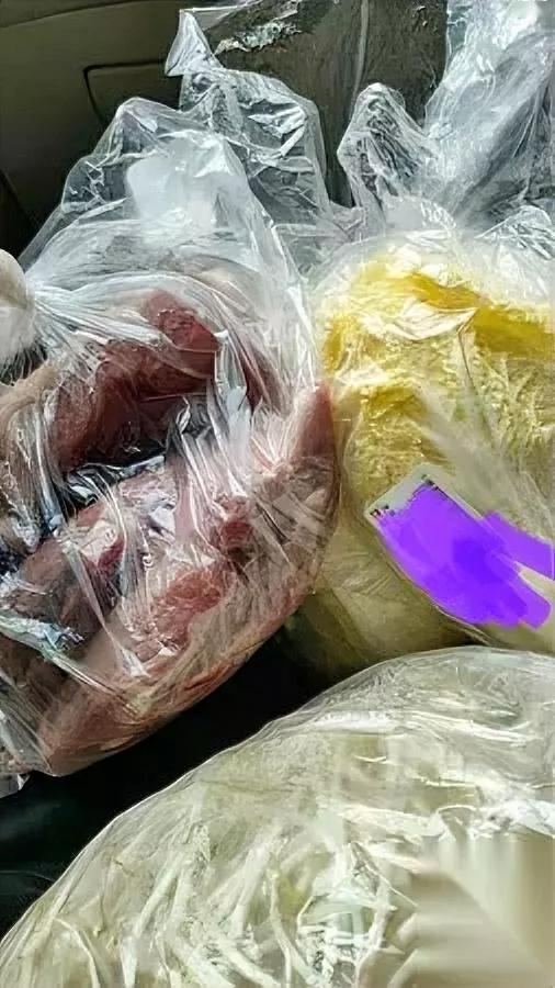 人到中年，最怕突然没钱十月最后一天，我失业了十一月第一天，顶着寒风跑了一