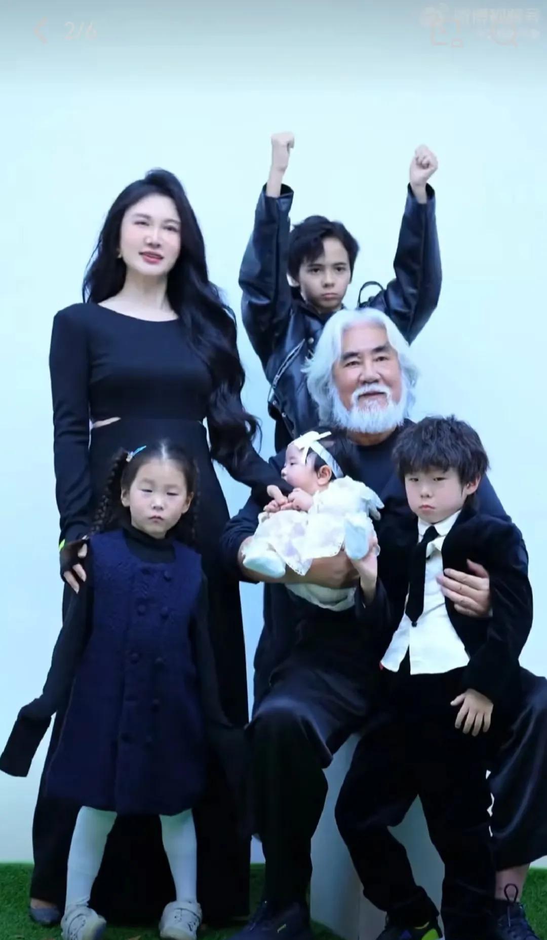 张纪中给全天下的男人上了一课找对象可以找比自己小30岁的，也可以找漂亮身材好