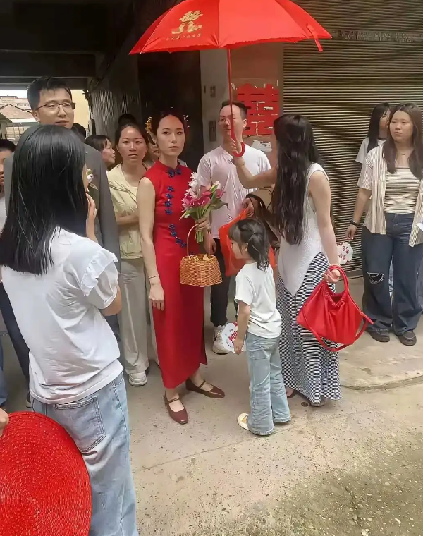 新娘面相不好，看着就凶！