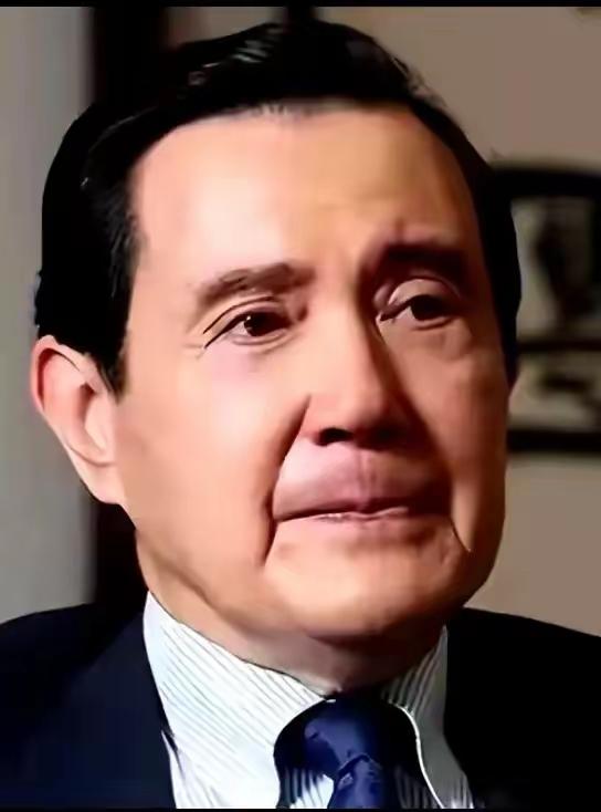 蓝营的人开始反思马英九了，好多人以为他是被金溥聪给利用了，人太老实！这两天邱