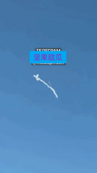 8.10日，有民众在敖德萨拍到，一架乌克兰米格战机在发射导弹拦截无人机时坠毁，事