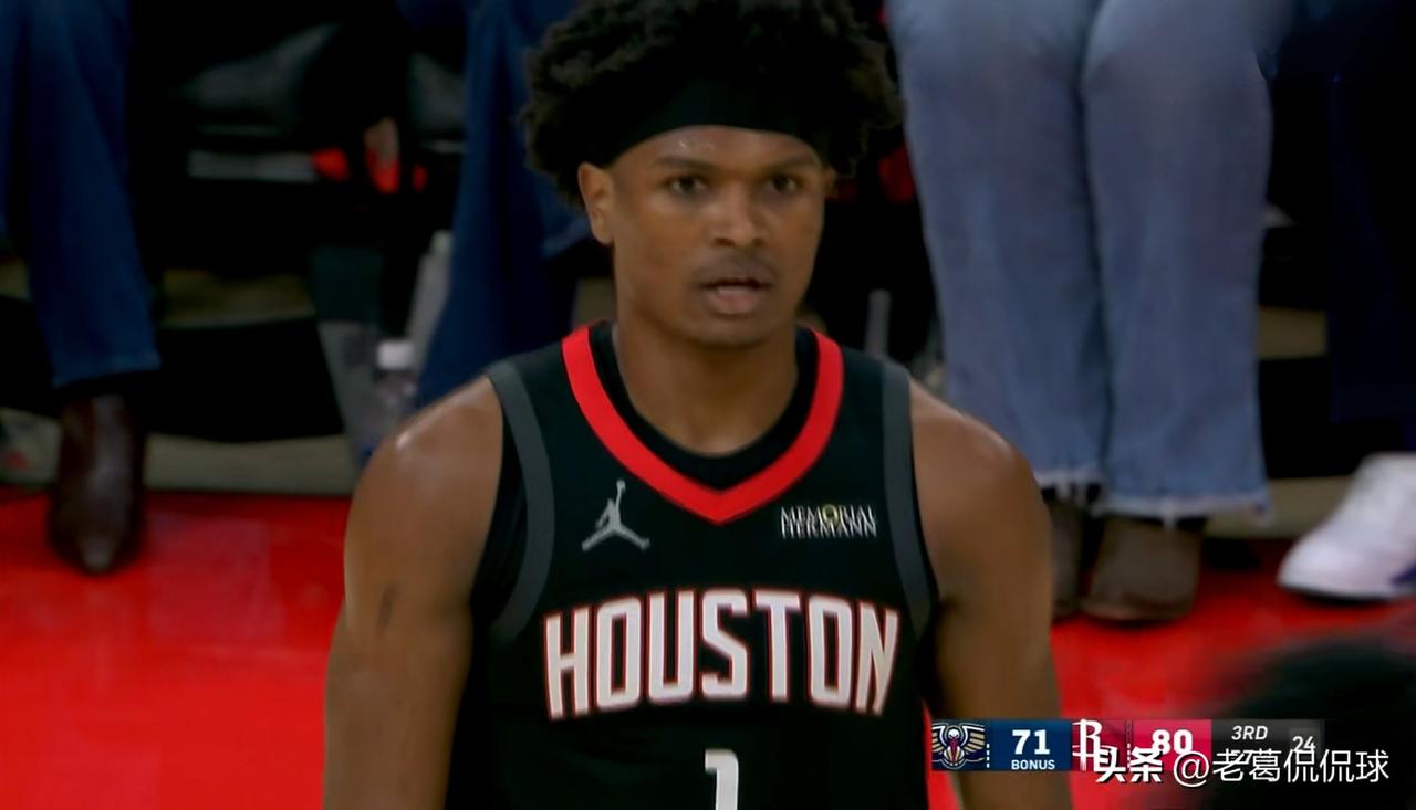 火箭球星阿门-汤普森真是太让人吃惊了！在今天火箭主场以107：105险胜鹈鹕的比