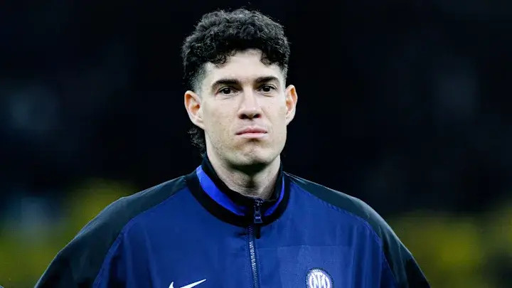 据《罗马体育报》记者PietroGuadagno报道，巴斯托尼近期在国家队和俱