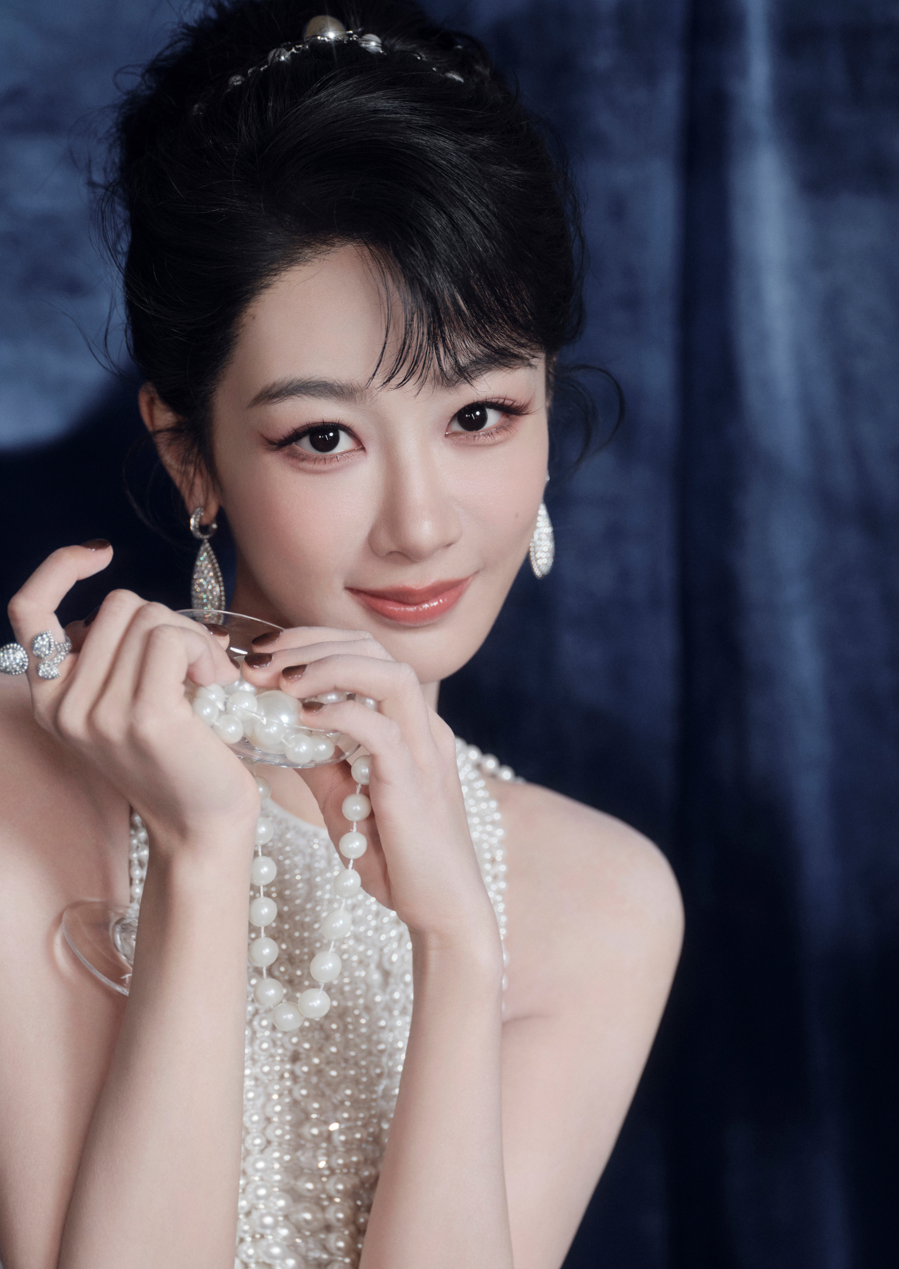 杨紫生日快乐杨紫珍珠高定杨紫1106生日快乐​​​