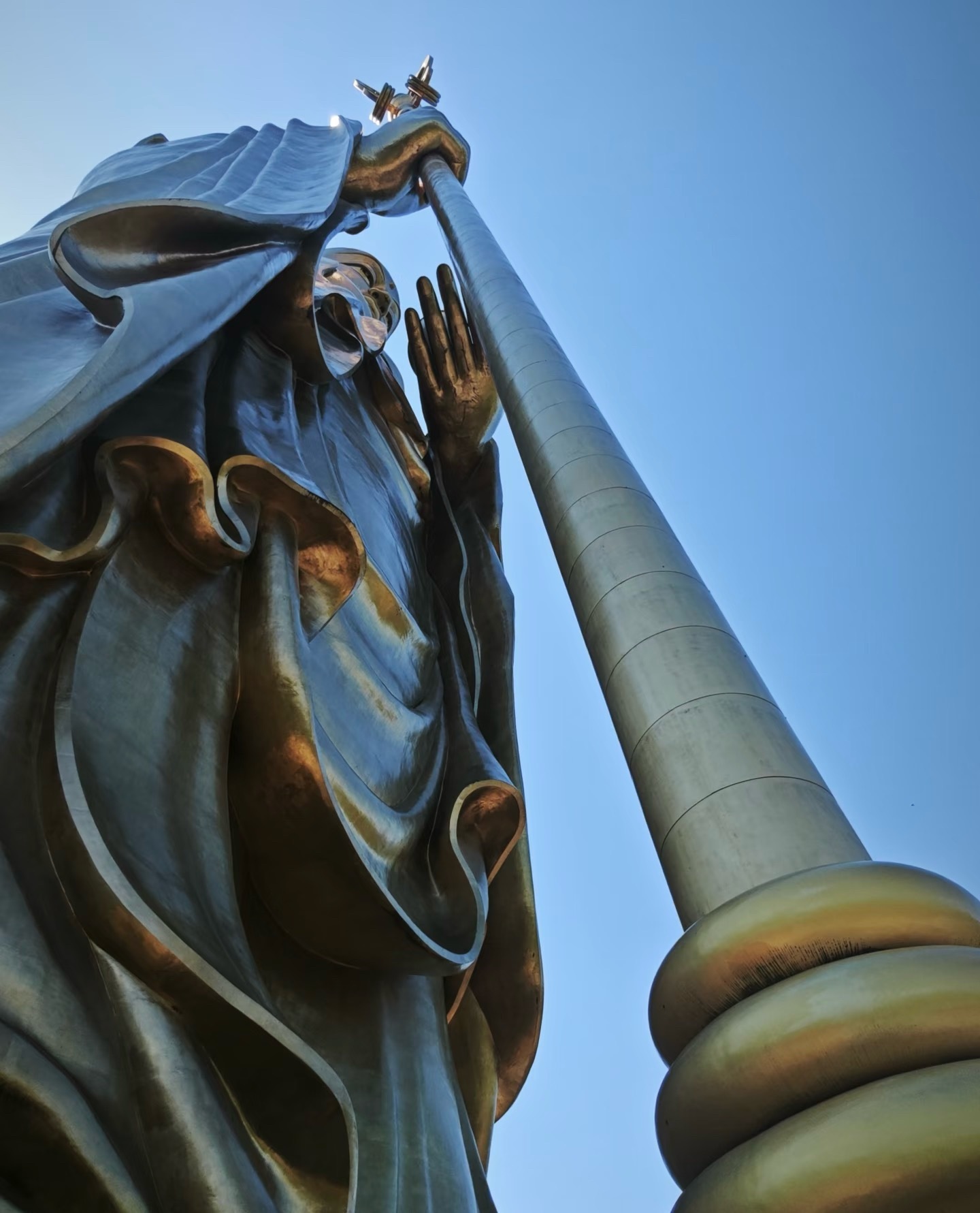 九华山·云外佛国，心上莲峰若问何处可寻一念清净，一山超然那便是九华山——不是