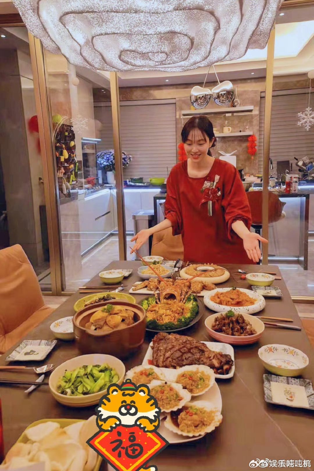 娱乐圈还有多少隐藏大厨一饭封神娱乐圈到底藏了多少会做饭的啊，前有罗拉姜妍，现在