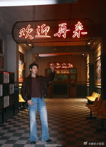 许凯演陈辉算是脱敏治疗了方圆八百米脱敏后的许凯酷劲十足，面对恐怖场景稳如老狗，