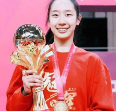 🔥江苏女排成了最大赢家🔥中国女排的世锦赛之旅算是失败了，而对江苏女排而言