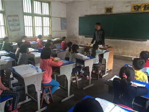 作为一名一线的中小学教师，面对现在的教育，这心里头不禁五味杂陈，像打翻了酱料铺子