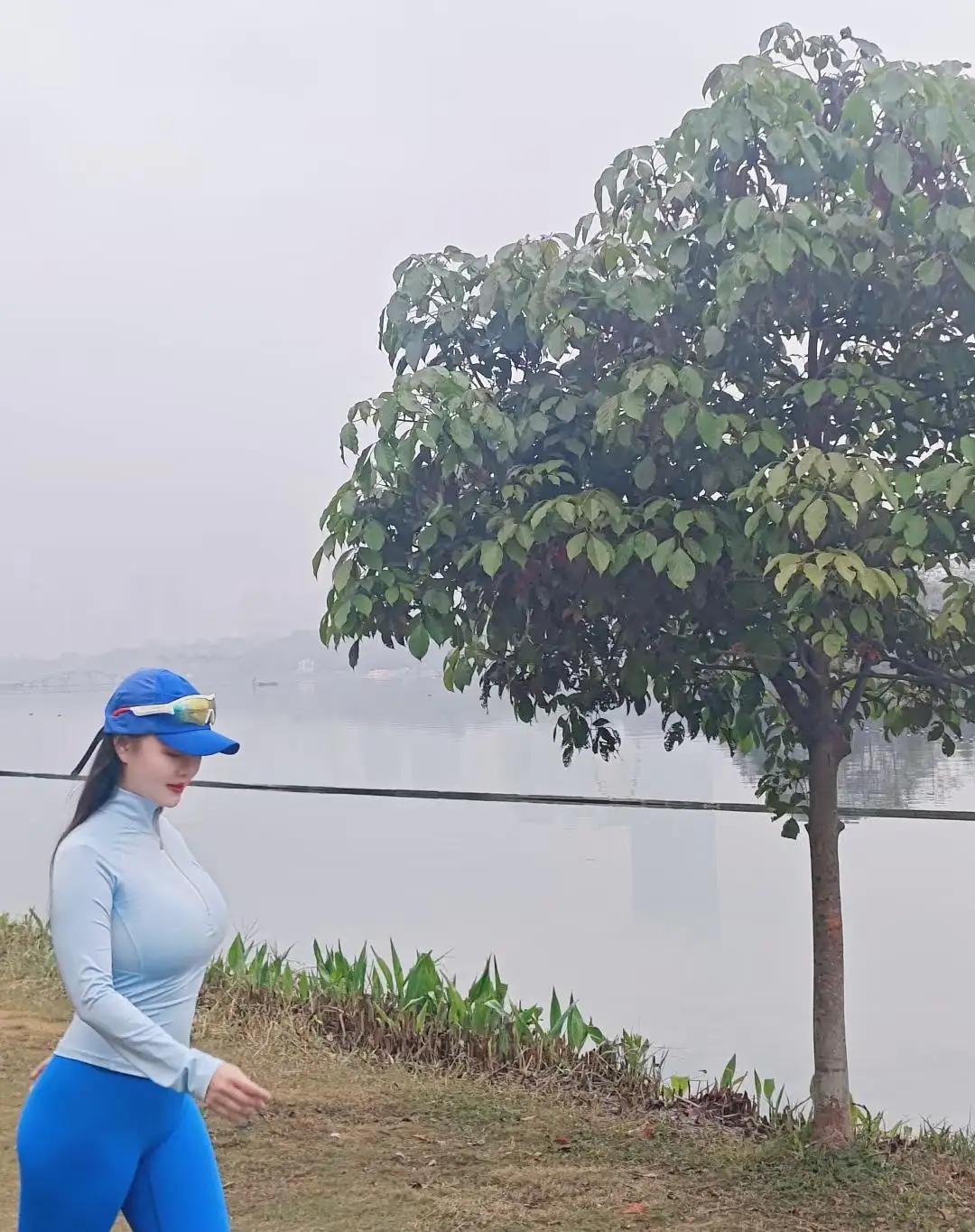 晨跑打卡，元气满满的一天从运动开始！🌞🏃‍♀️