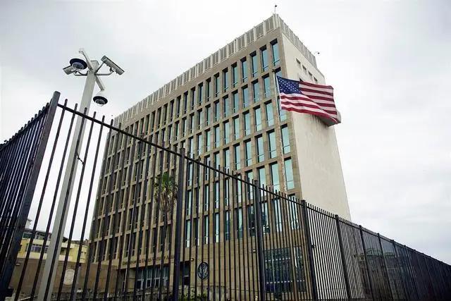美国驻华大使馆发布的一则人事公告，表面上看只是一次常规的领事换防，但细究起来，里