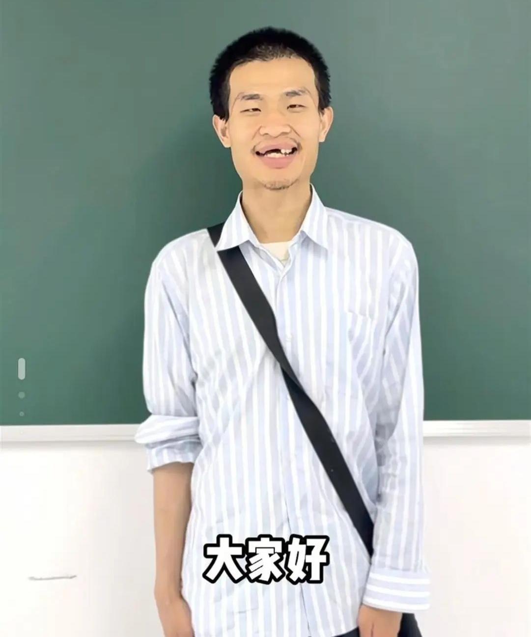 韦东奕一条视频三句话涨粉2000多万，评论区太有意思了！网友①说：不敢和韦神对