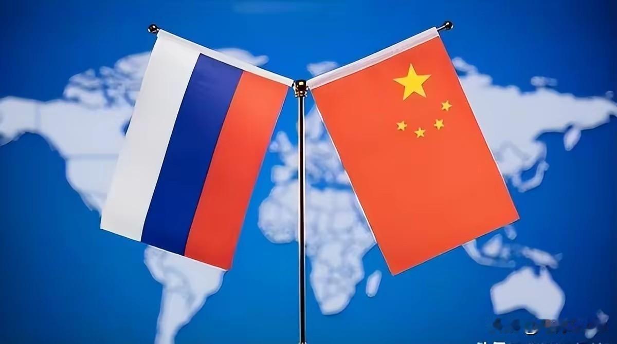 俄罗斯专家曾警示中国军力增长对俄东部压力超北约，建议资源向东部倾斜。中国航母从辽