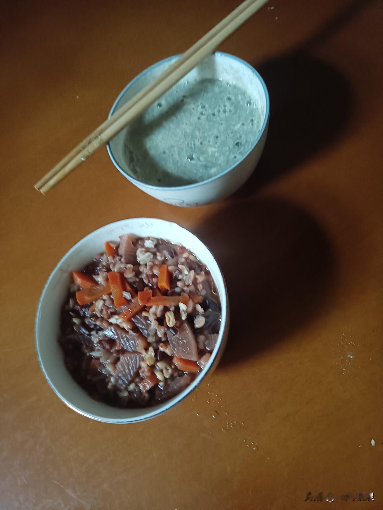 十月10号晴天。糖人没办法，每天只能控糖，今天的早餐和以往差不多五谷杂粮物。