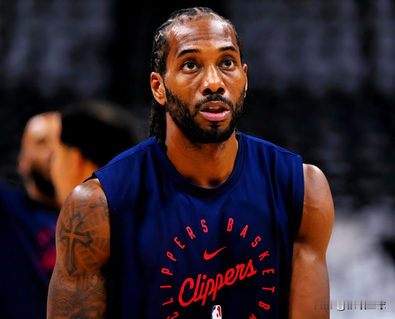 小卡真是来快船骗钱的，天天受伤不打比赛，卢指导无可奈何！根据快船记者Tome