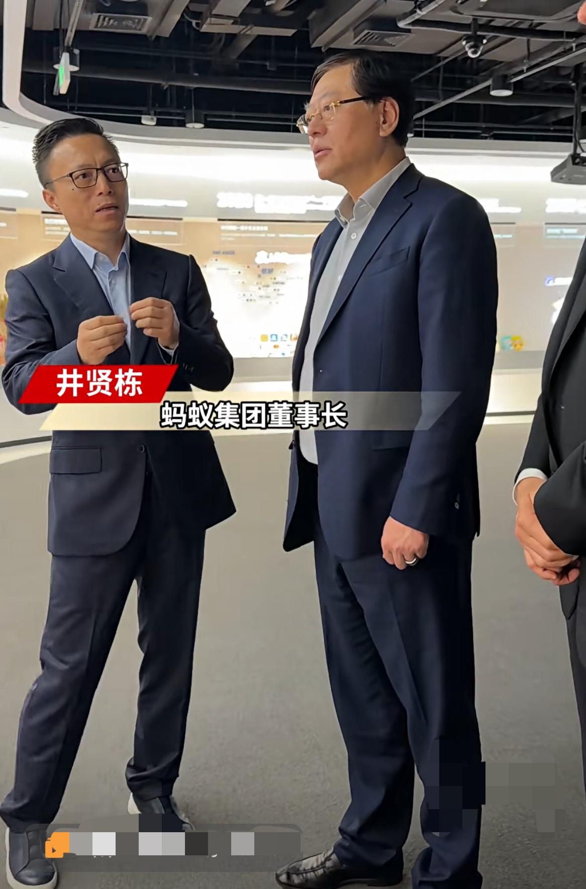 近日，联想集团董事会主席杨元庆带领高管，相继拜访了蚂蚁集团、阿里巴巴、吉利汽车，