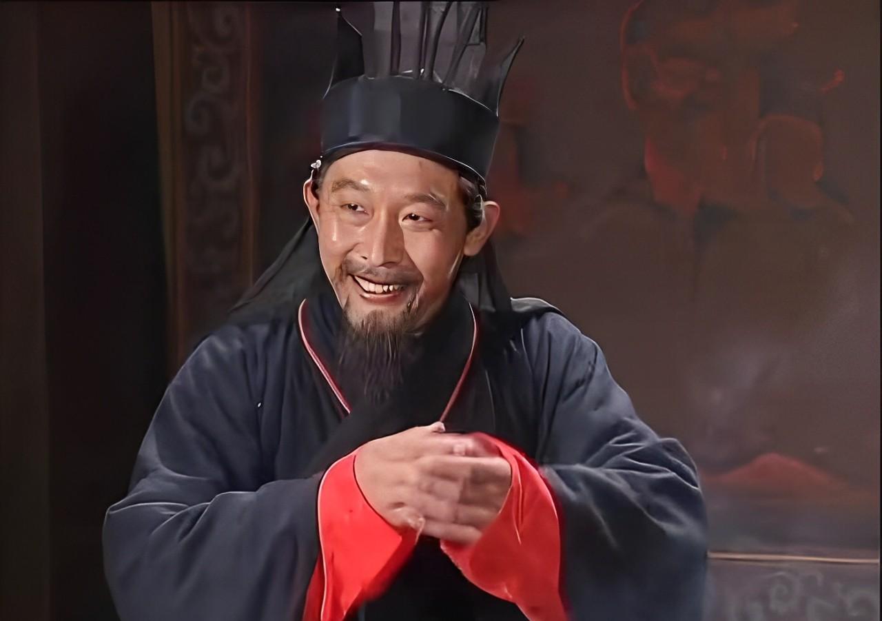 王允诛杀董卓受百官朝拜仅六十日便身死族灭公元192年4月23日，长安城全民狂