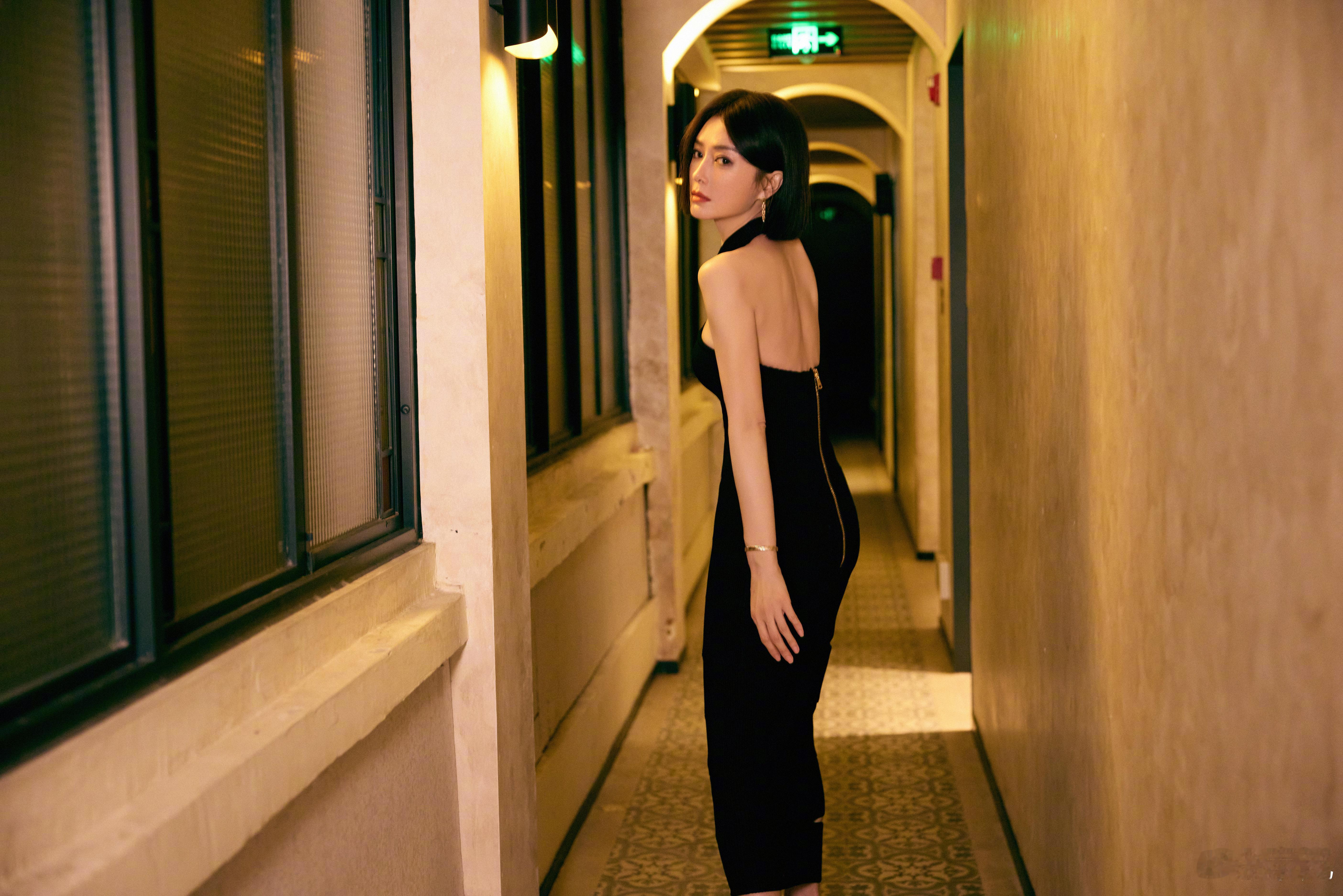 秦岚星光大赏cos双生花这一张是在太拽了，双生姐妹花