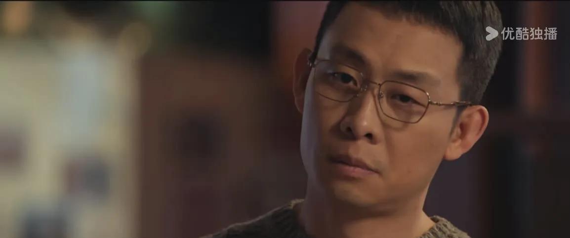 《以法之名》大家都羡慕洪亮，因为他有个厉害的老丈人！可看懂这些细节后，真心同情洪