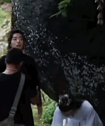还有谁不知道王一博抱完兔子后兔子在他手上拉屎[笑着哭][笑着哭]​​​