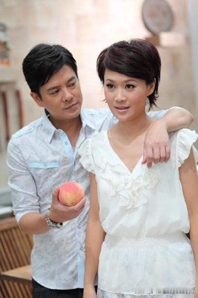 “情人，是肥了别人的地，瘦了自己的田”。作别人的情人，不管是男人或是女人，都是家