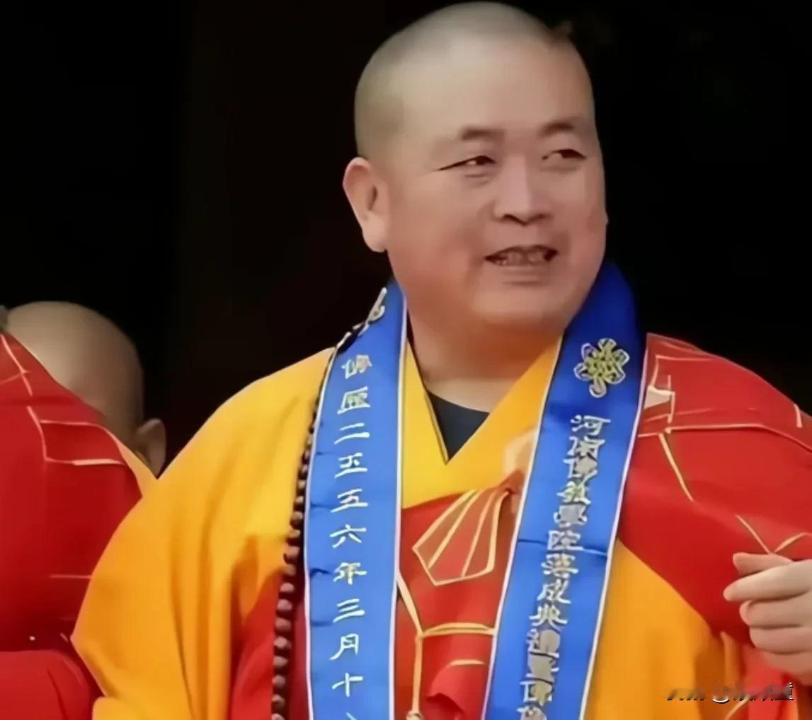 讽刺不？释永信被查，他的最后一条发文配的文字是:自性清净时，净土在当下。如