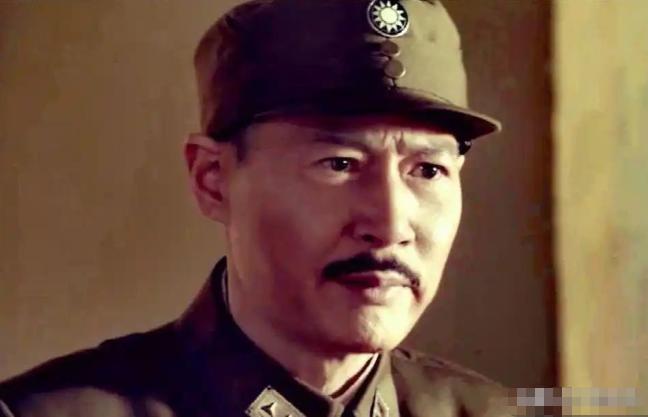 1938年，日本占领了半个中国后开始傻眼了：9亿的黄金被烧光，85万大军被套牢，