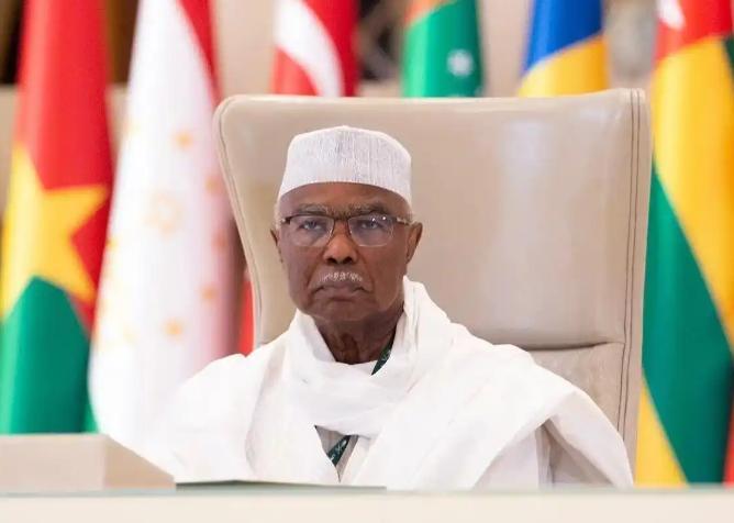 中国外交部1月26日正式宣布，高层与伊合组织秘书长塔哈会谈，中方愿同伊斯兰国