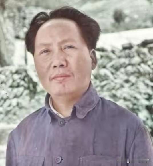 罕见暖心一幕！全员严肃参会，毛主席一句风趣玩笑，瞬间温暖全场熟悉伟人的人都