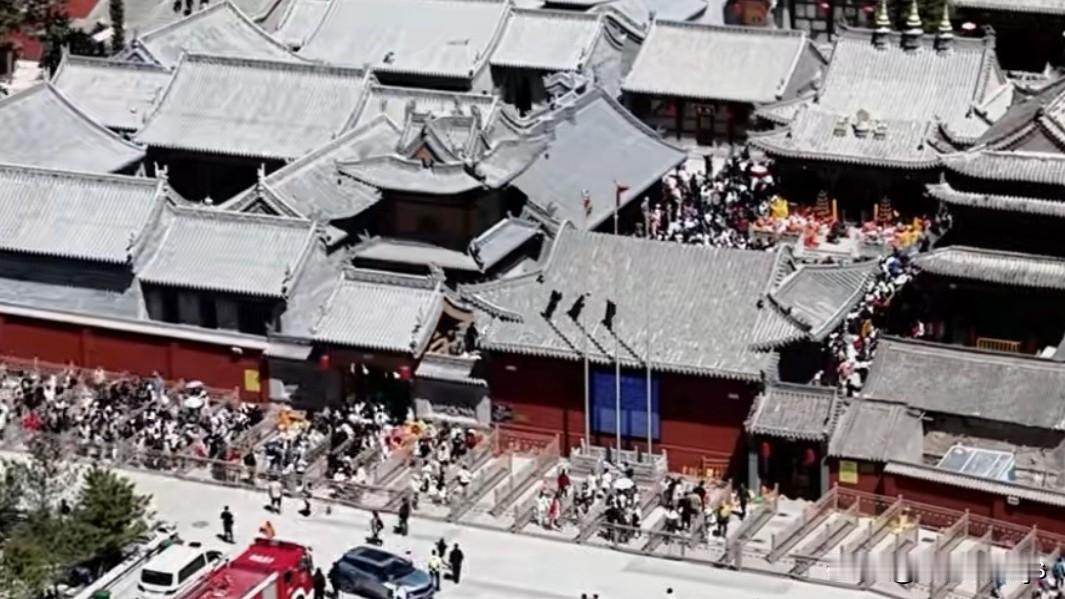 网传各地封山、封路、封庙的消息引发诸多议论，各类猜测甚嚣尘上。不是不让信、不