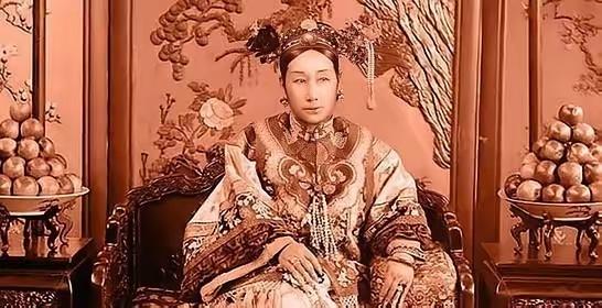 慈禧的权谋与曾国藩的反击：晚清权力博弈的生死局慈禧是玩权术的高手，她不能明着