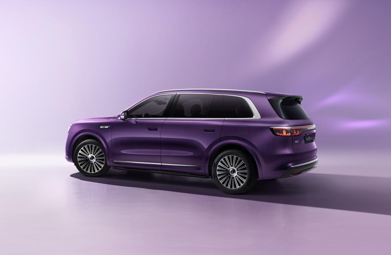 二胎家庭+露营爱好者的“救星”？看看问界M8的百变空间魔法中国家庭的用车需求，