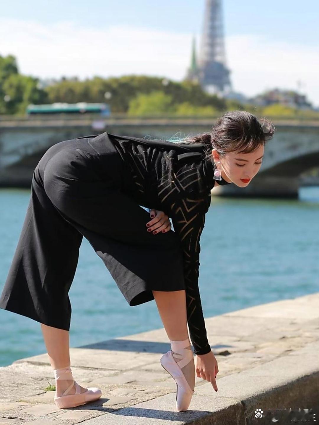 金晨，她是咋站稳的啊？