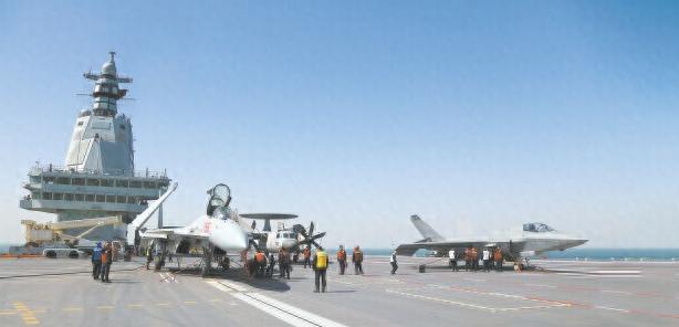 这就是中国速度！前脚刚为福建舰的电磁弹射欢呼，后脚第二艘巨舰的“电弹”也亮出来了