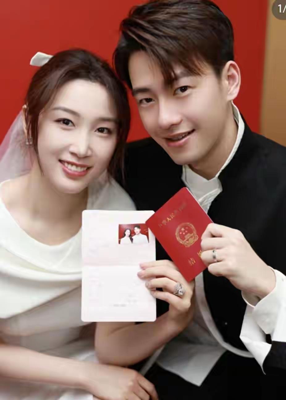 乒坛一枝花钱天一结婚走了出国乒去过他们的二人世界美女钱天一结婚之后立